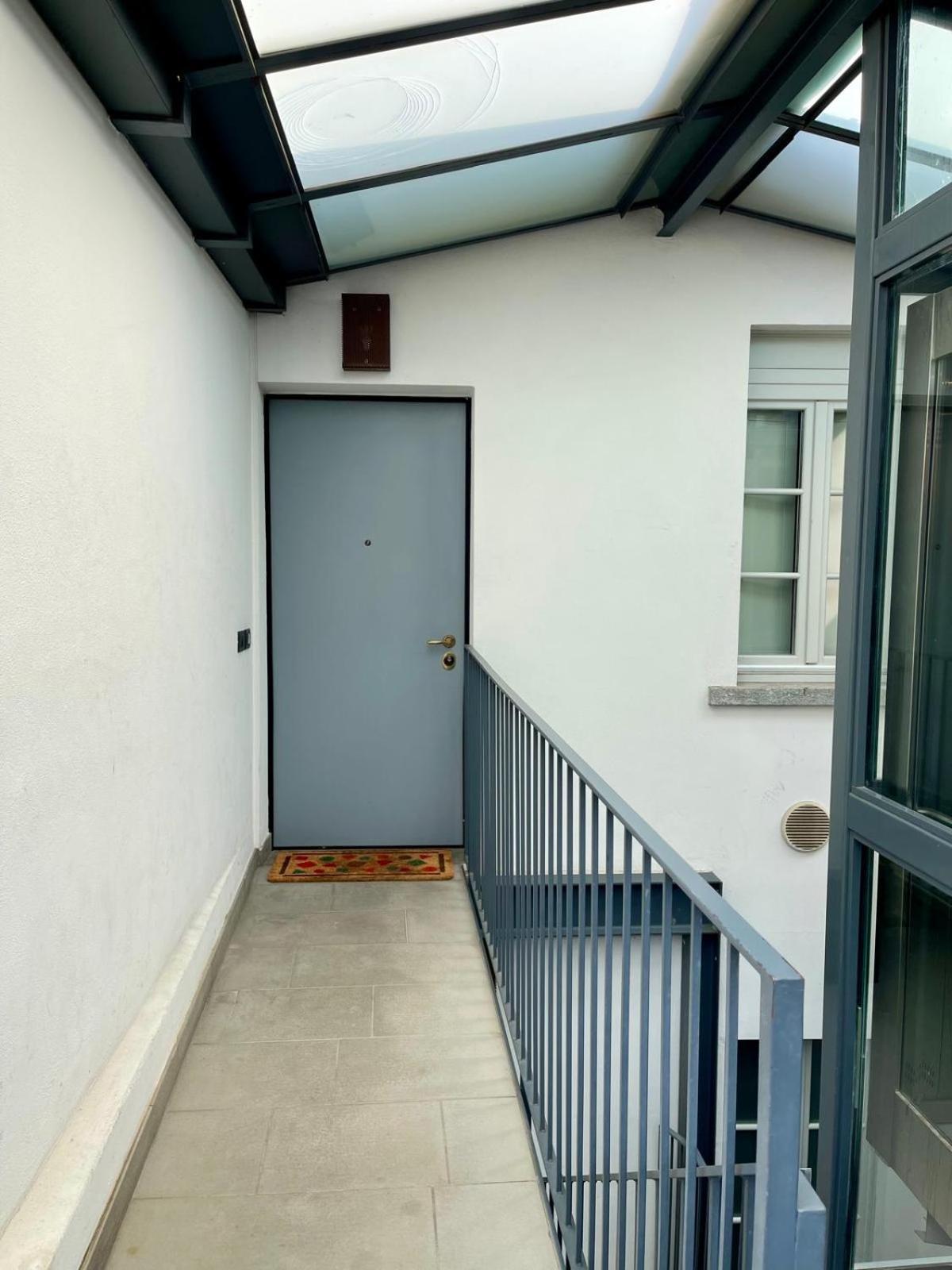 Calicantus Apartments Atena Комо Екстериор снимка