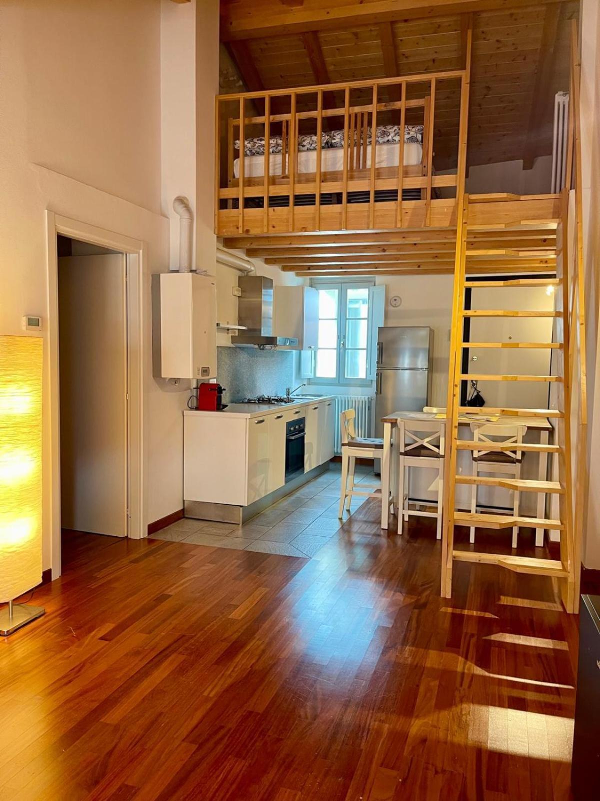 Calicantus Apartments Atena Комо Екстериор снимка