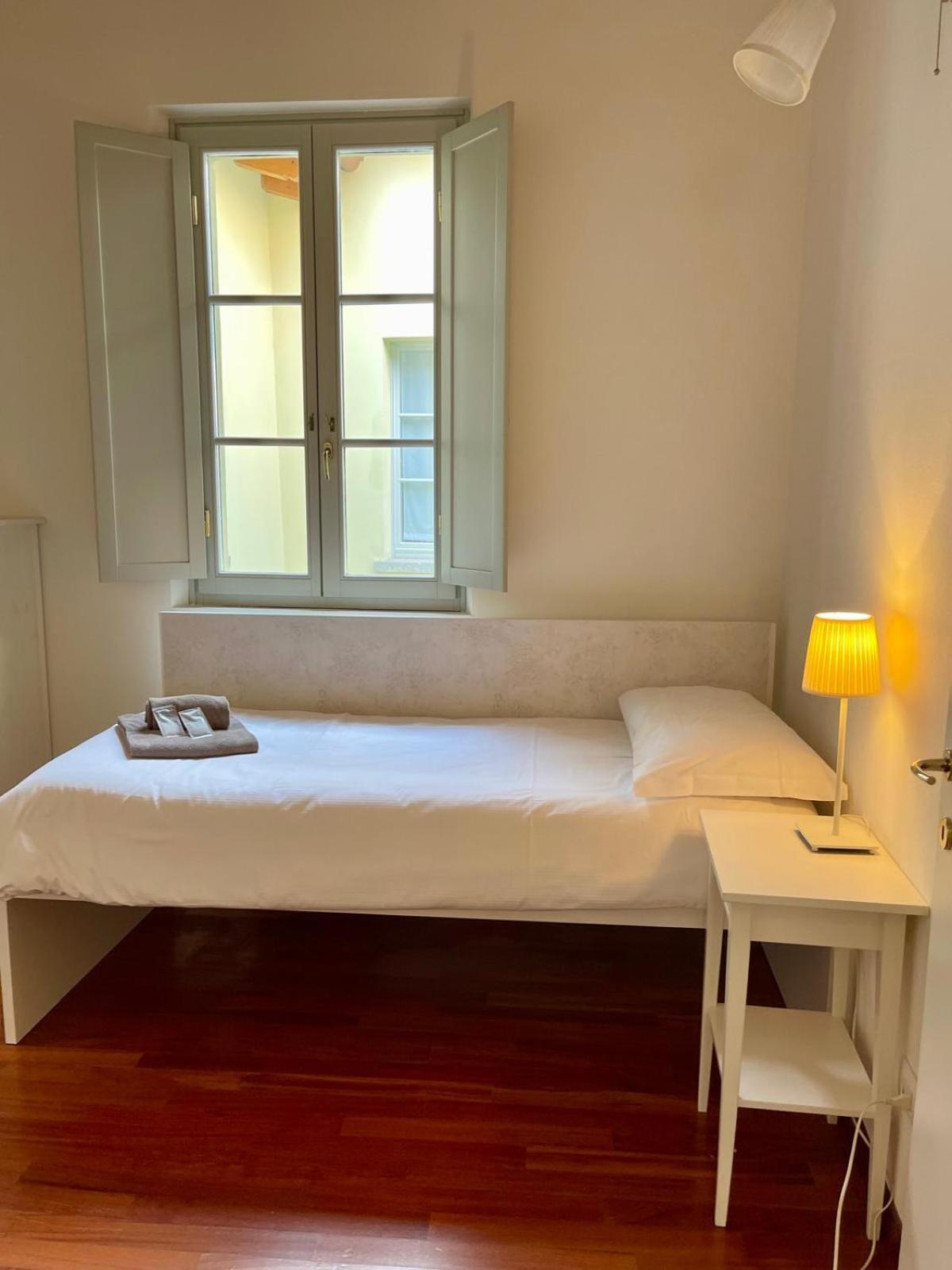 Calicantus Apartments Atena Комо Екстериор снимка