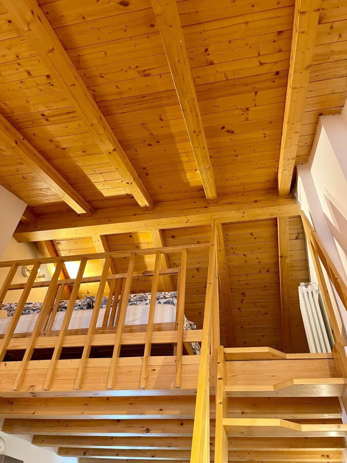 Calicantus Apartments Atena Комо Екстериор снимка